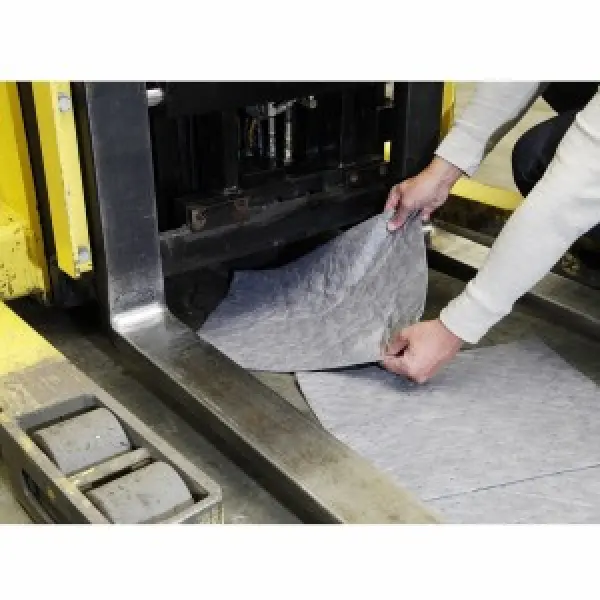 Universal Defender® Pads 15" x 19" 100/box #GPB100H - Image 3